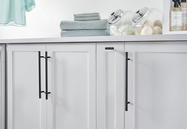 Top Knobs Bar Pulls collection of cabinet hardware in multiple finishes
